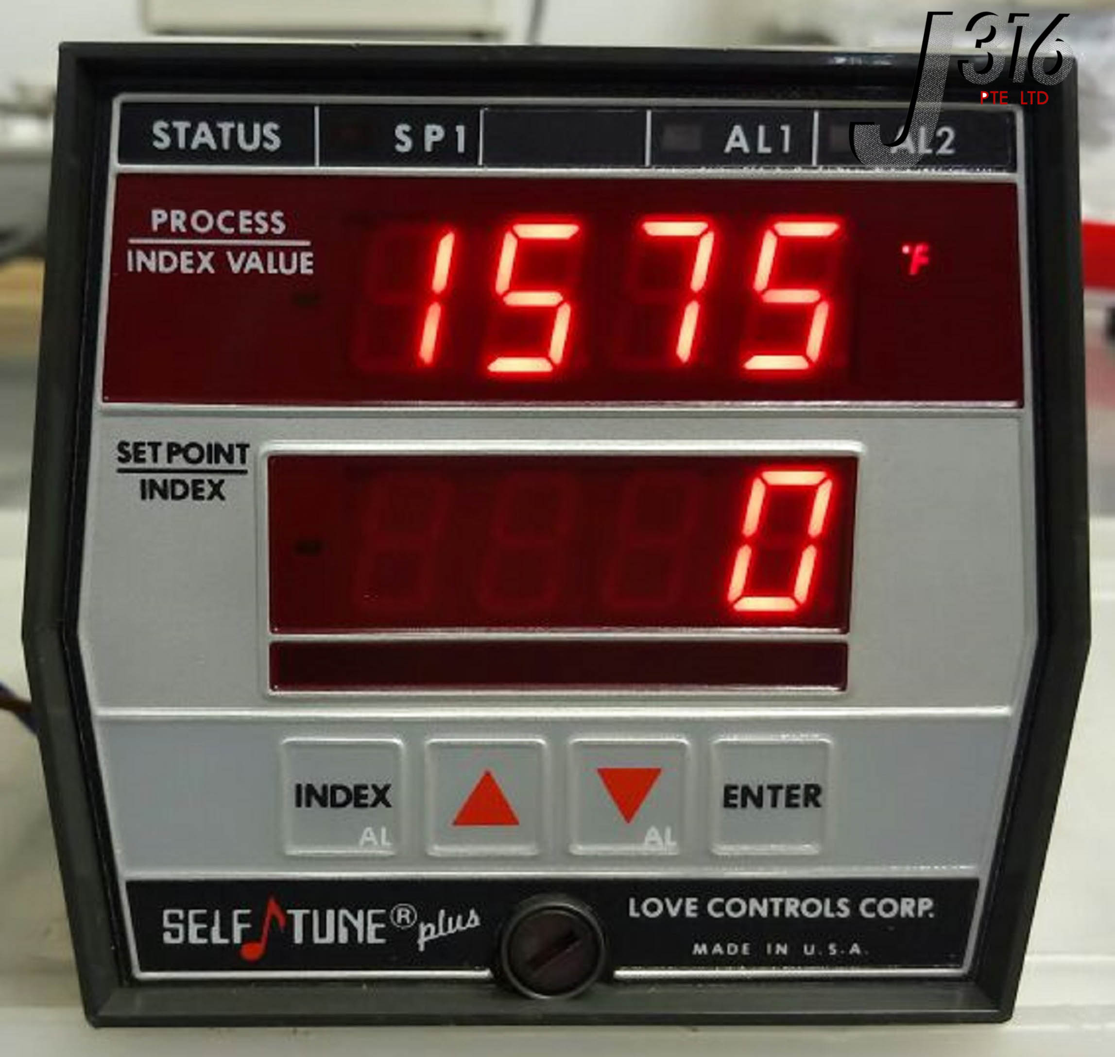 1260 LOVE CONTROLS CORP SELF TUNE PLUS TEMPERATURE CONTROLLER 321